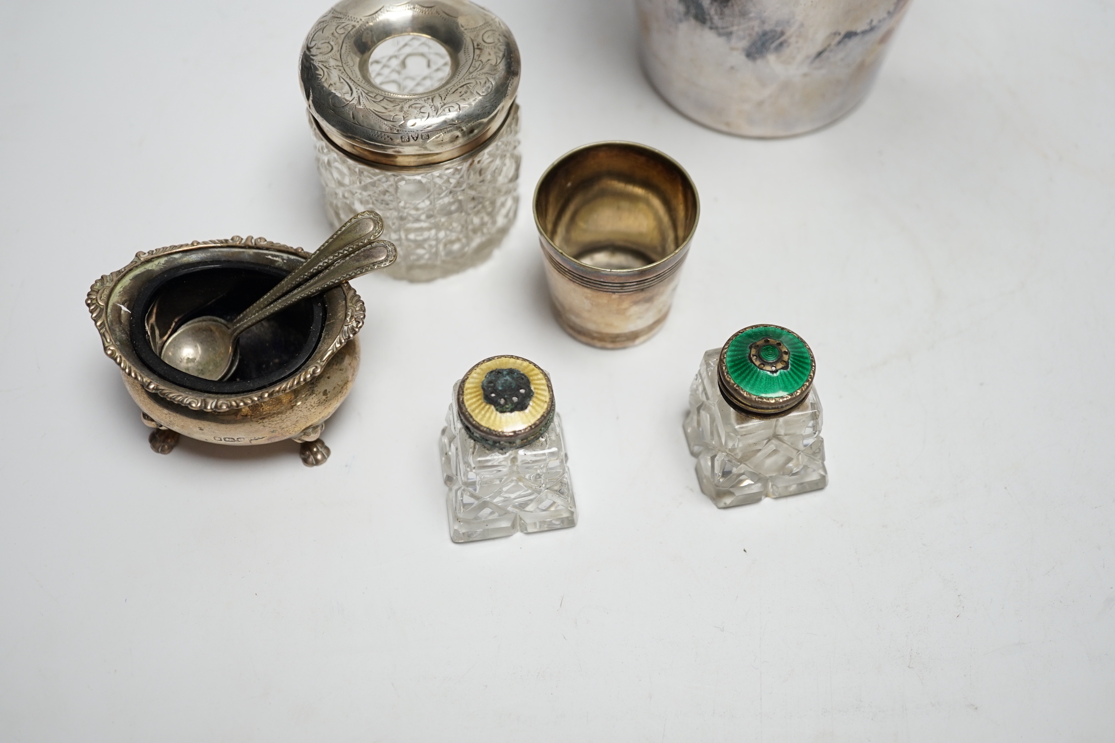 A plated cocktail shaker and sundry small silverwares including silver salt with Bristol blue glass liner, largest 23cm high